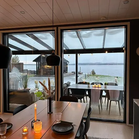 Huvilarannalla * كايانِ