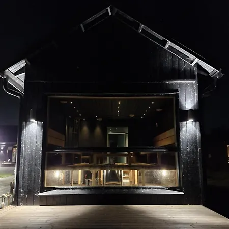 فيلة Huvilarannalla *