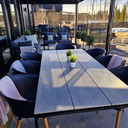 فيلة Huvilarannalla *